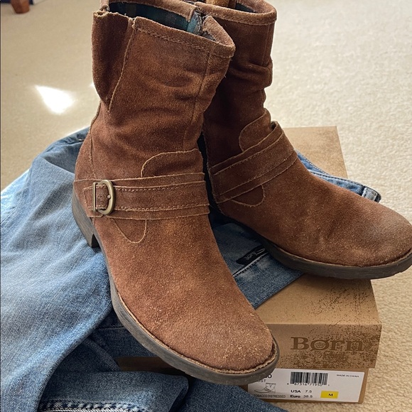 Born Women's Rich Brown Ankle Boots - Picture 2 of 11